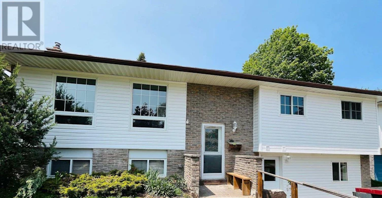 MAIN-26 Oren Boulevard, Barrie, ON, L4N 4M1 - 2