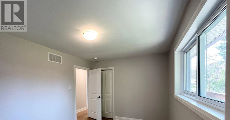 MAIN-26 Oren Boulevard, Barrie, ON, L4N 4M1 - 7