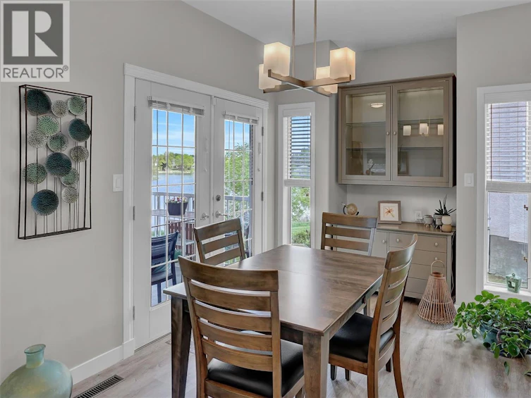 3320 Buckingham Drive E, Regina, SK, S4V 2S8 - 9