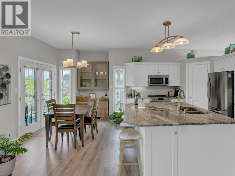 3320 Buckingham Drive E, Regina, SK, S4V 2S8 - 10