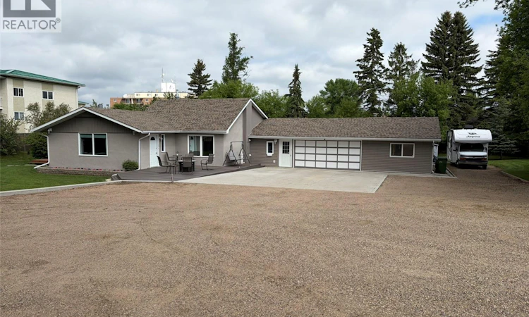 310 34th Street W