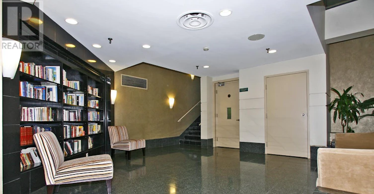 1903-717 Bay Street, Toronto, ON, M5G 2J9 - 7