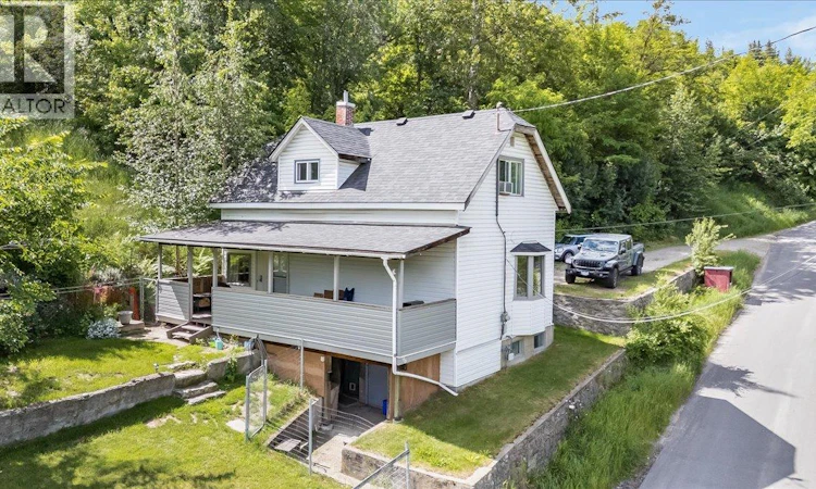 96 Reservoir Road