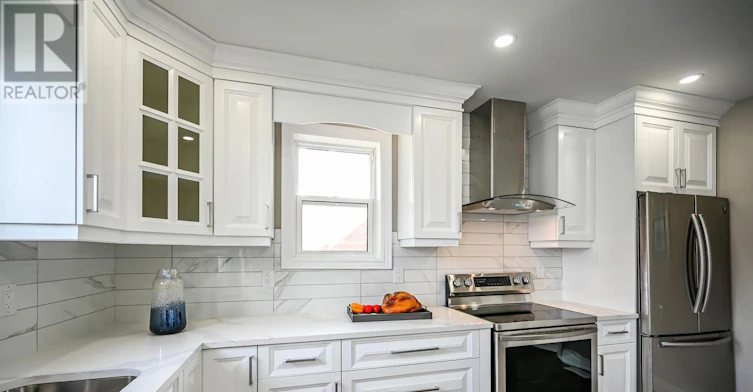 UPPER-49 41st Street EAST, Hamilton, ON, L8T 2Z4 - 10