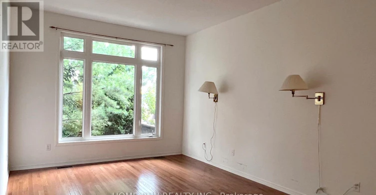 302 Wisteria Crescent, Ottawa, ON, K1V 0N4 - 10