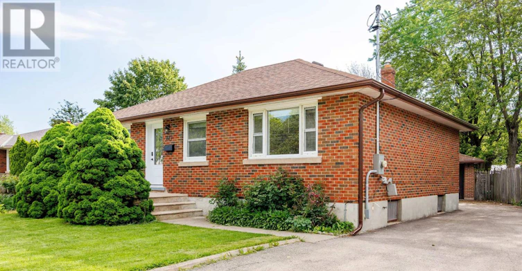 2-127 Louth Street, St. Catharines, ON, L2S 2T8
