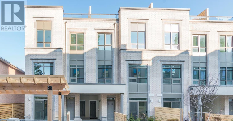 5-52 Holmes Avenue W, Toronto, ON, M2N 0J9