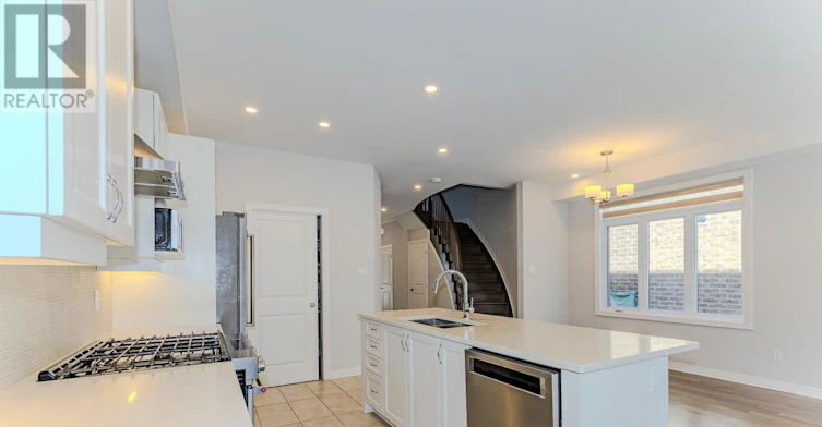 276 Avro Circle, Ottawa, ON, K1K 3X8 - 9