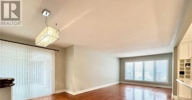 25 Dunlace Drive, Toronto, ON, M2L 2R8 - 5