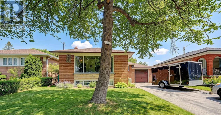26 Benway Drive, Toronto, ON, M9W 1Z3