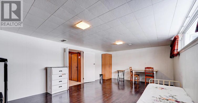 26 Benway Drive, Toronto, ON, M9W 1Z3 - 26