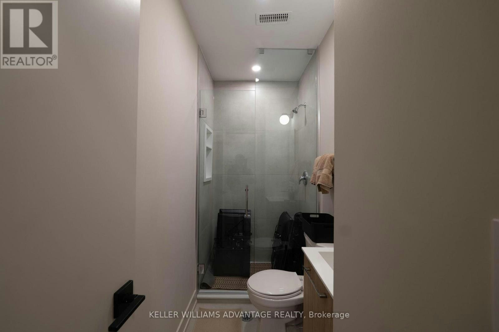 1-23 Ross Street, Toronto, ON, M5T 1Z8 - 10