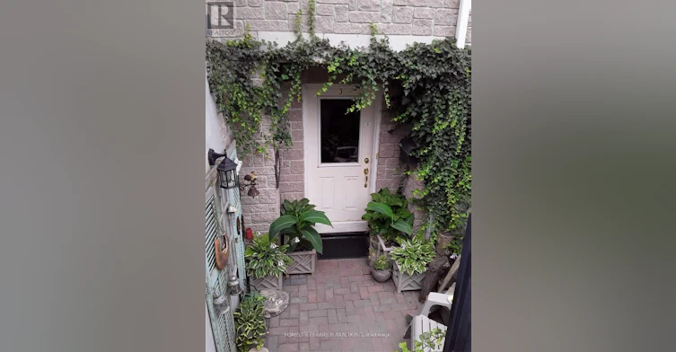 3-37 Four Winds Drive, Toronto, ON, M3J 1K7 - 2