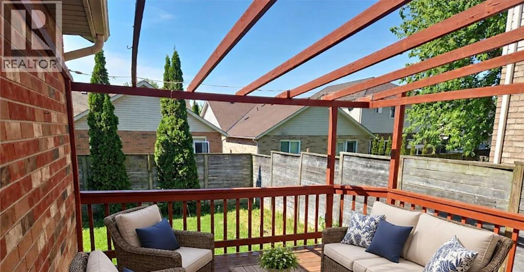 421 Lausanne Crescent, Waterloo, ON, N2T 2X6 - 43