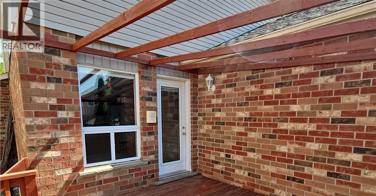 421 Lausanne Crescent, Waterloo, ON, N2T 2X6 - 44