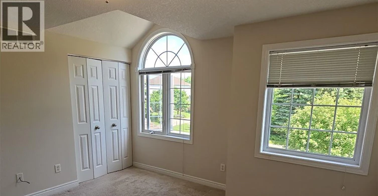 421 Lausanne Crescent, Waterloo, ON, N2T 2X6 - 21