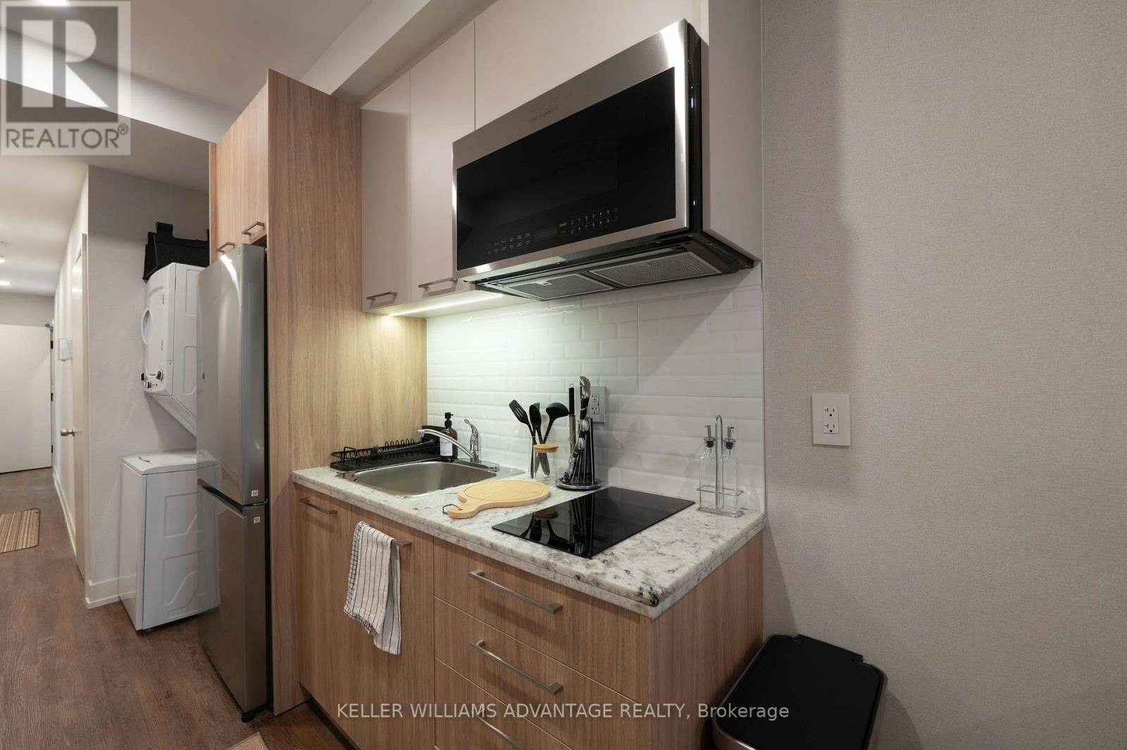 3-23 Ross Street, Toronto, ON, M5T 1Z8 - 5