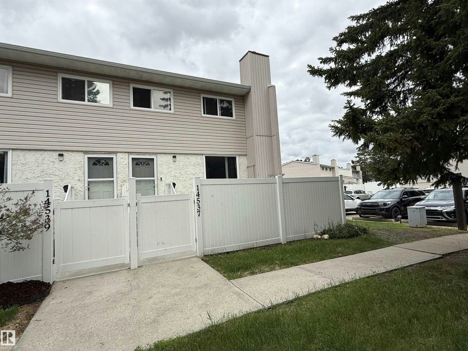 14537 121 Street NW, Edmonton, AB, T5X 2S2