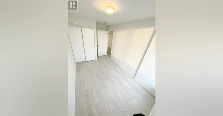 315-3401 Ridgeway Drive, Mississauga, ON, L5L 5T3 - 7