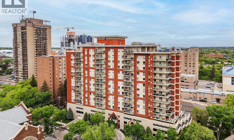 409-902 Spadina Crescent E