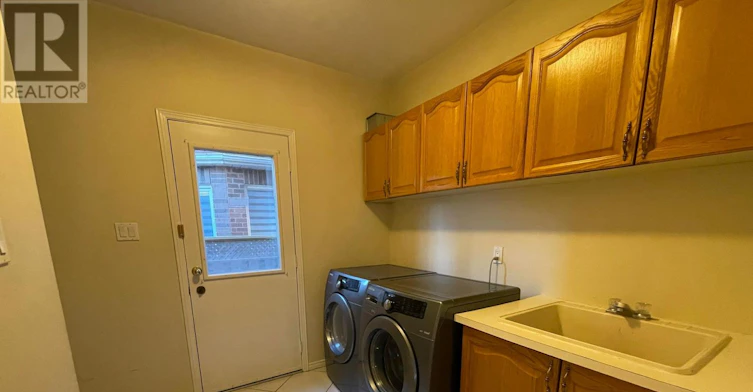 36 Tomlinson Circle, Markham, ON, L3R 9J8 - 3
