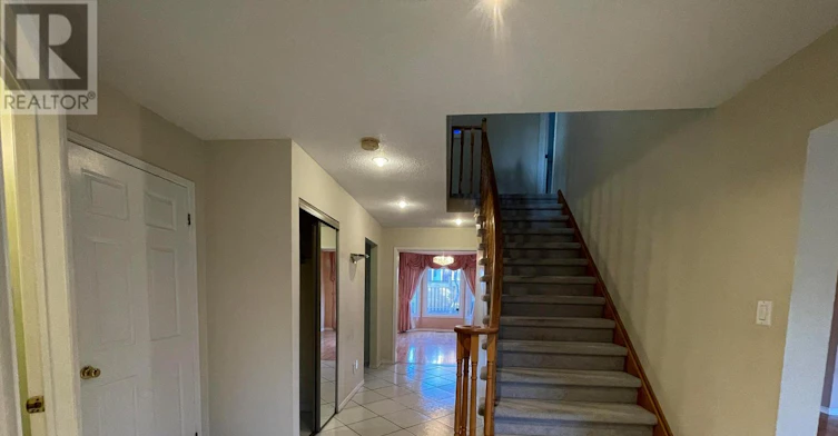 36 Tomlinson Circle, Markham, ON, L3R 9J8 - 2