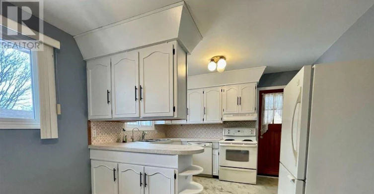 6852 Hagar Avenue, Niagara Falls, ON, L2G 5M7 - 4