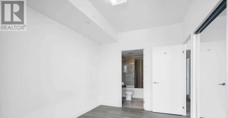 2208-11 Wellesley Street W, Toronto, ON, M4Y 1E9 - 4