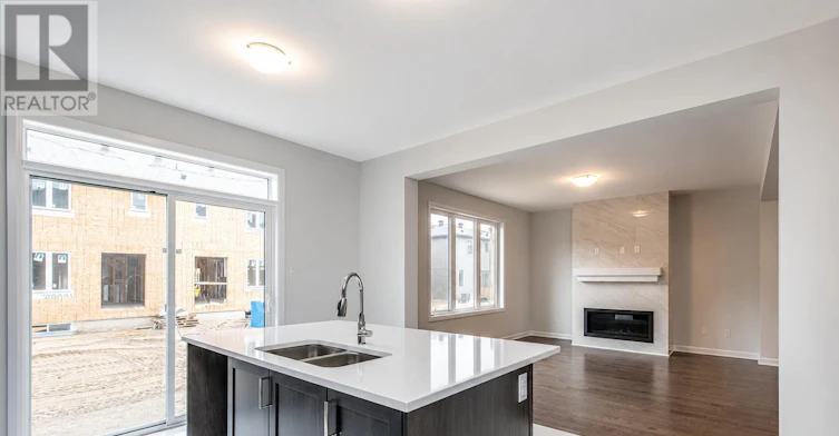 182 Lynn Coulter Street, Manotick, ON, K2J 7B9 - 5