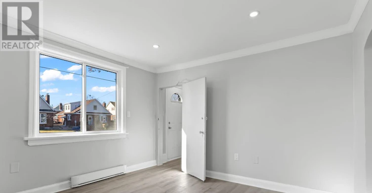 MAIN-73 Central Park Boulevard N, Oshawa, ON, L1G 5Y4 - 5