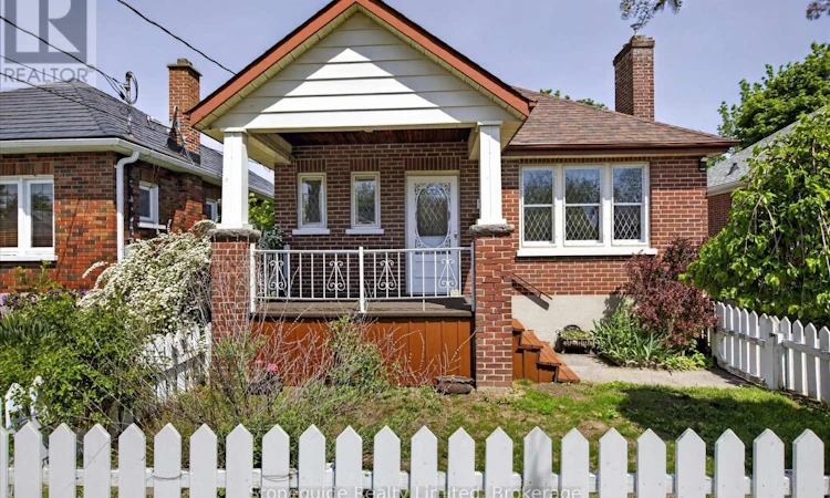534 Douglas Avenue