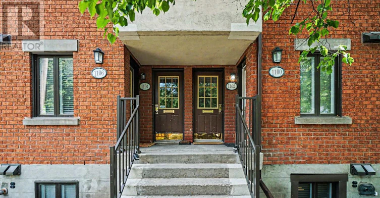1102 Blasdell Avenue, Ottawa, ON, K1K 0C3 - 2