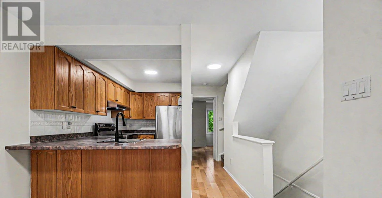 1102 Blasdell Avenue, Ottawa, ON, K1K 0C3 - 5