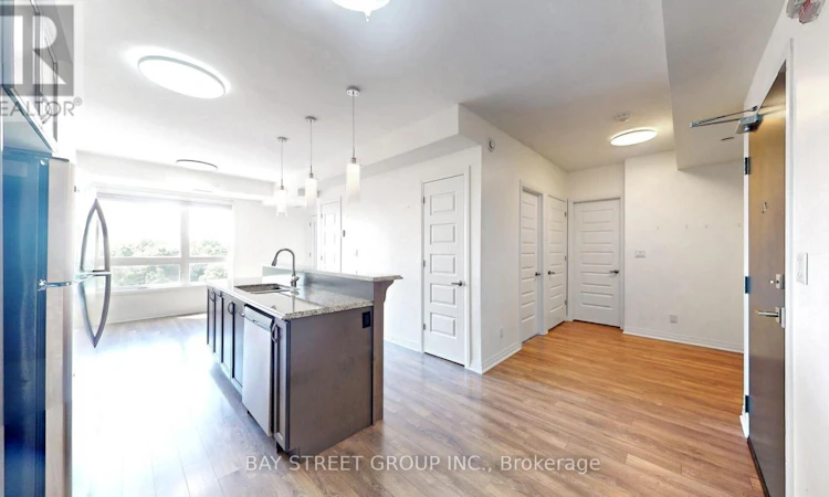 512-2 Adam Sellers Street