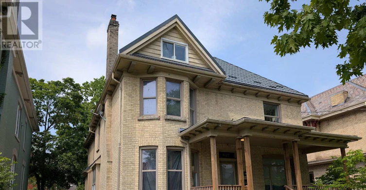 627 Wellington Street, London, ON, N6A 3R8