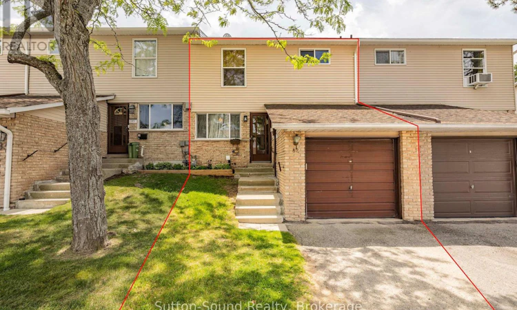 82-82 Laurie Crescent