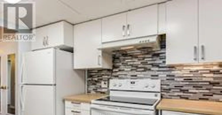 1812-3695 Kaneff Crescent, Mississauga, ON, L5A 4B6 - 3