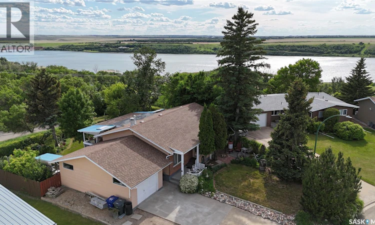 51 Tufts Crescent