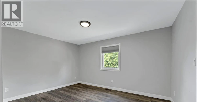 MAIN-870 FLOOR River Upper, Lasalle, ON, N9J 3K8 - 18