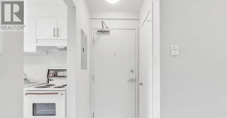 5-261 Somerset Street E, Ottawa, ON, K1N 6V5 - 4