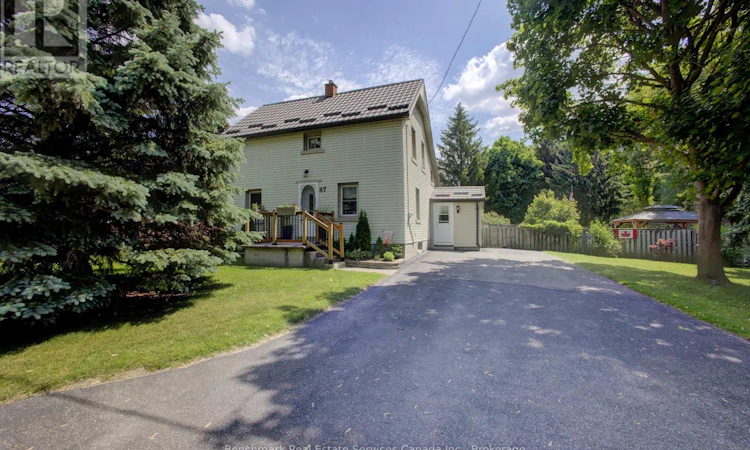 87 St Andrew Street N