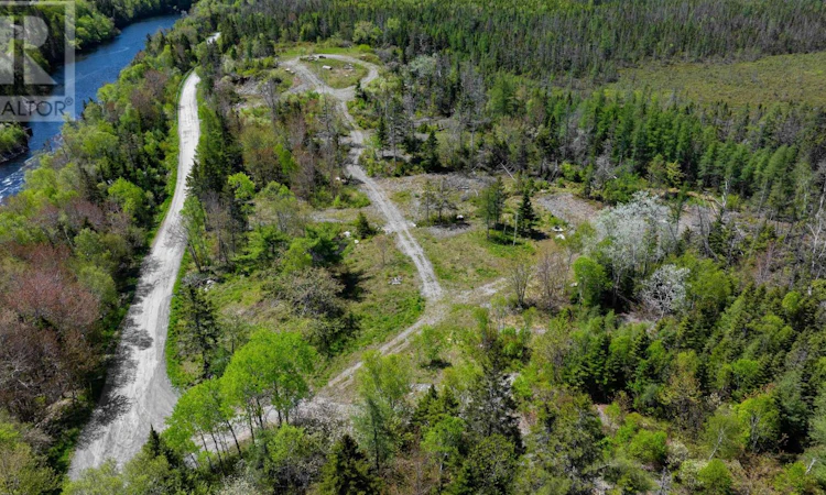 Lots 1,2-3 River Road East