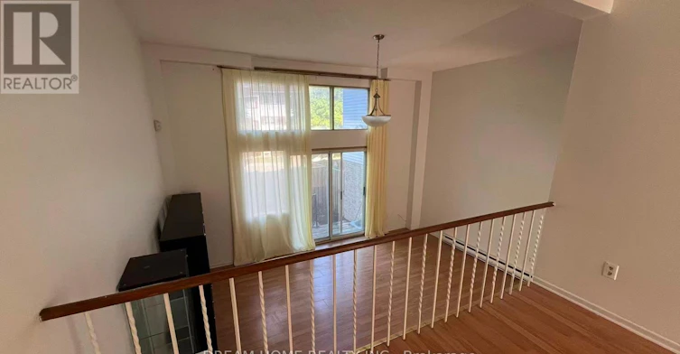 42 Edgar Woods Road, Toronto, ON, M2H 2Y7 - 5