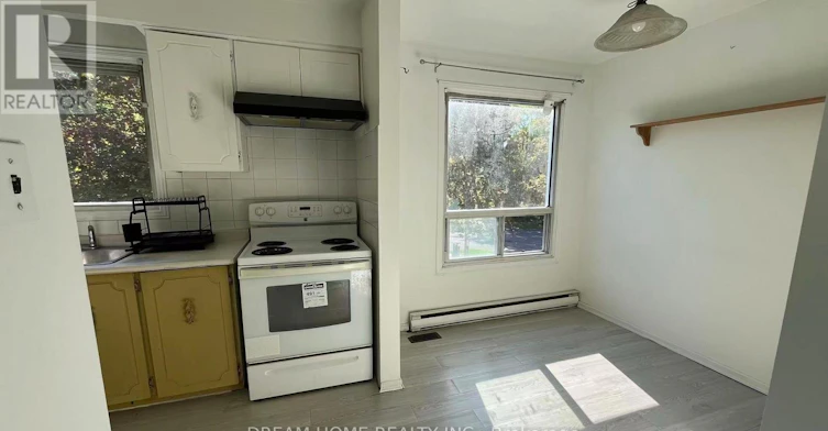 42 Edgar Woods Road, Toronto, ON, M2H 2Y7 - 6
