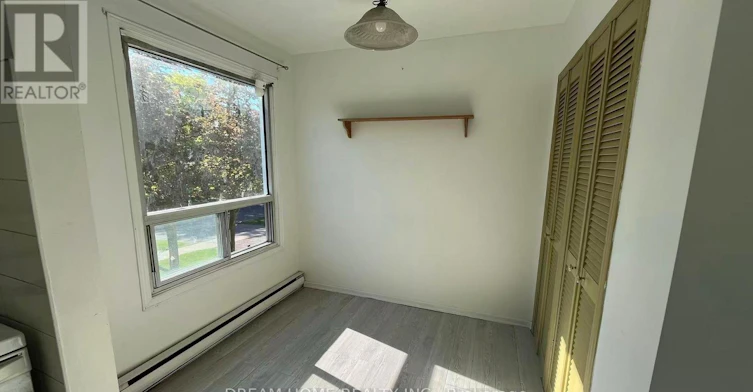 42 Edgar Woods Road, Toronto, ON, M2H 2Y7 - 10