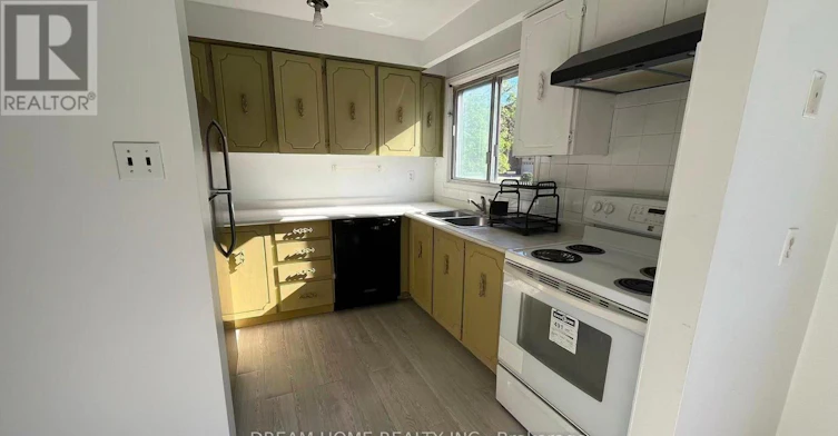 42 Edgar Woods Road, Toronto, ON, M2H 2Y7 - 7