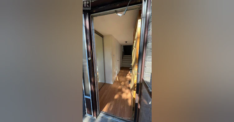 42 Edgar Woods Road, Toronto, ON, M2H 2Y7 - 2