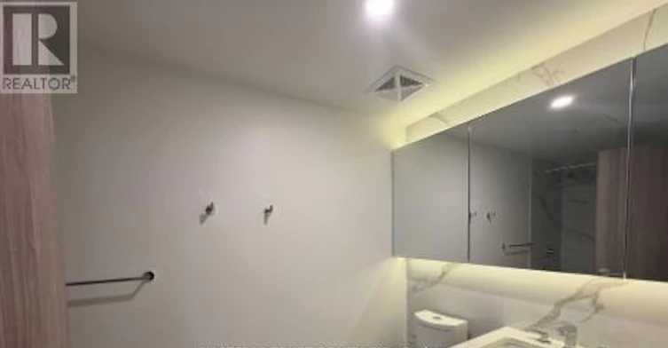 1911-1 Concord Cityplace Way, Toronto, ON, M5V 0X3 - 3