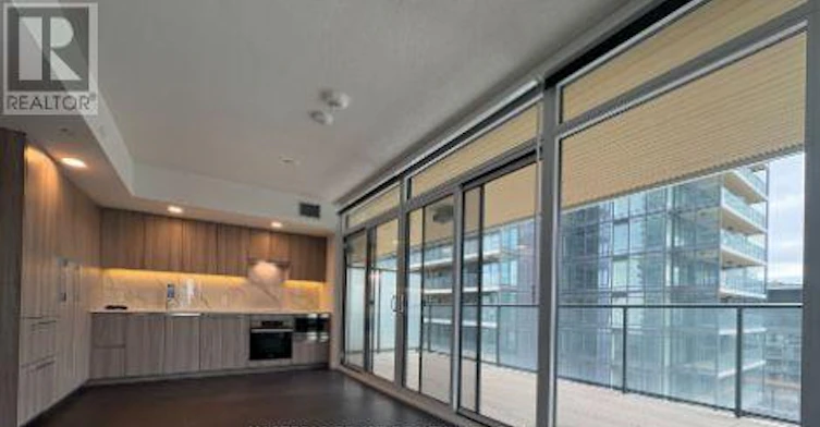 1911-1 Concord Cityplace Way, Toronto, ON, M5V 0X3 - 4