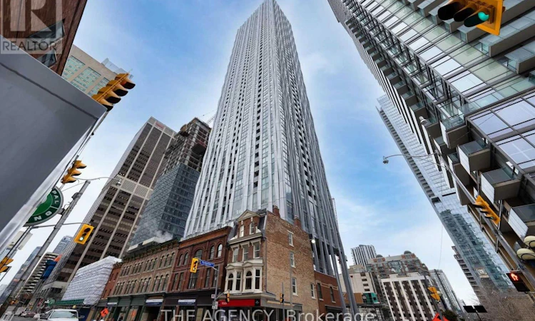 711-1 Yorkville Avenue